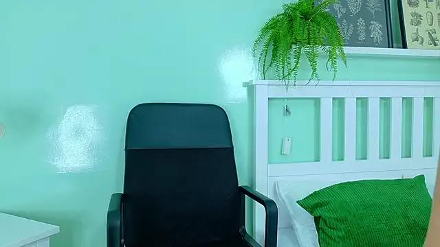 ALASKA_JONES from StripChat