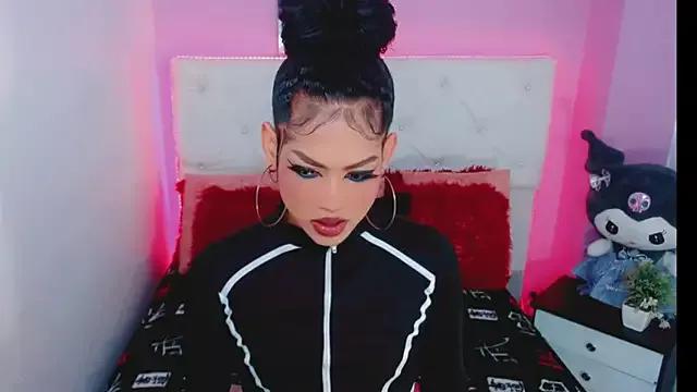Amanda_bigx from StripChat