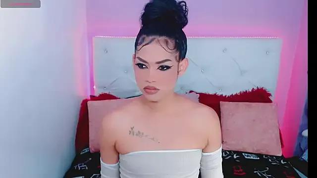 Amanda_bigx from StripChat