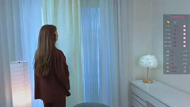AraHailey from StripChat