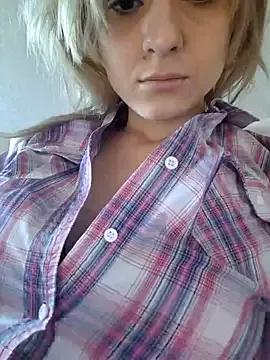 Bantjuli666 from StripChat is Freechat