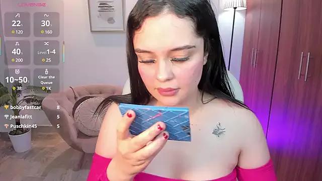 Bella-hadiid from StripChat