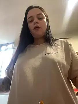 Bella-hadiid from StripChat