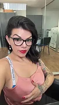 CarlaConnorTV from StripChat is Freechat