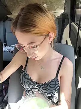 DaddysLittleSlutX from StripChat is Freechat
