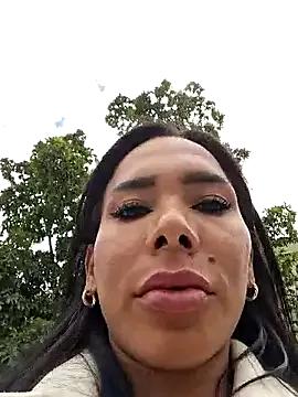 Doll_Loren from StripChat