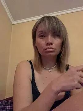 Ella_Pearlie from StripChat