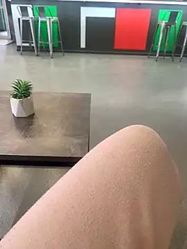 Ella_Pearlie from StripChat
