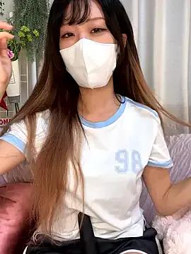 emiiiii1001 from StripChat is Freechat