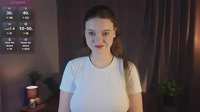 EmmaLoCute from StripChat