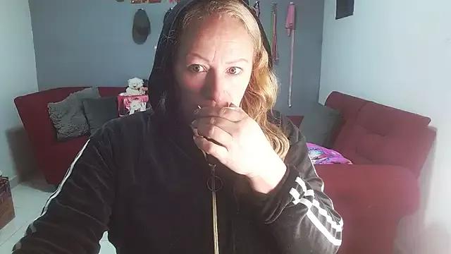 emperabigbootybigass from StripChat