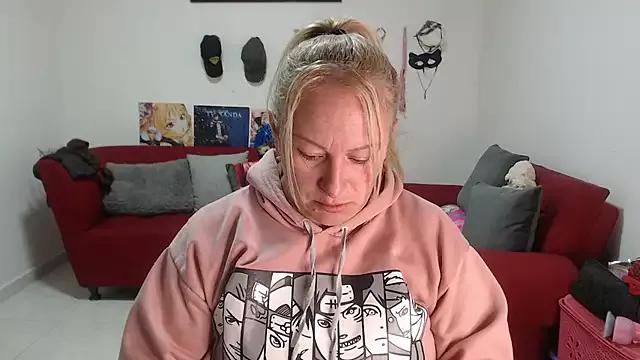 emperabigbootybigass from StripChat