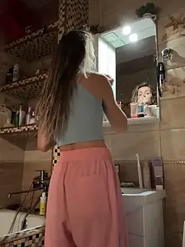EvvaMur from StripChat