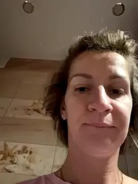 EvvaMur from StripChat is Freechat