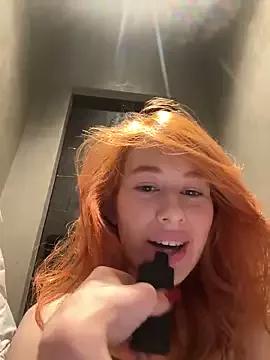 Foxy_Heart from StripChat is Freechat