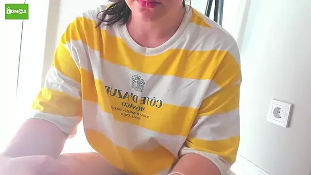 HanahW from StripChat