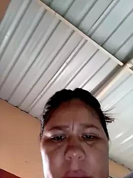 hotmom33 from StripChat is Freechat