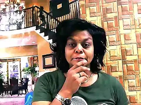 indianCherryPie from StripChat