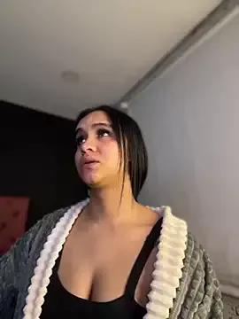 Isabella_LTS on StripChat