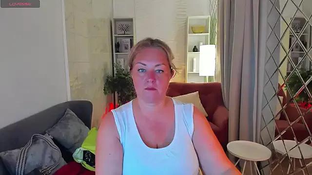 JenniferLight from StripChat is Freechat