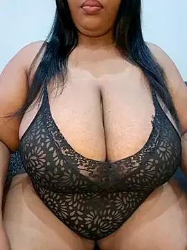 juicygoddess2 from StripChat is Freechat