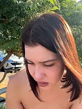 KikiWatson from StripChat