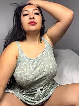 latina_curvy22 from StripChat is Freechat