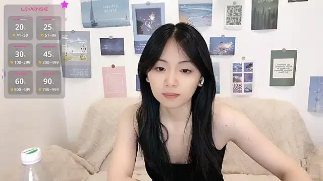 LiLiYbaby from StripChat
