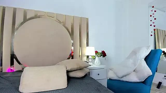 Lilly1006 from StripChat