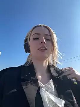 LoraaDoll from StripChat is Freechat