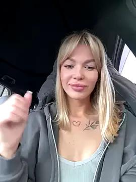 miss_veroNika from StripChat is Freechat