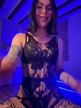 missninasparkle from StripChat is Freechat