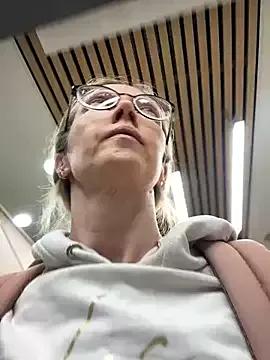 MollyStory from StripChat