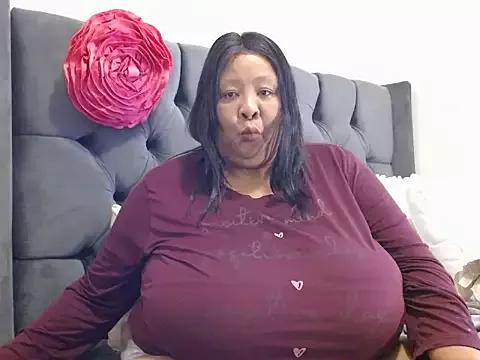 nancy111 from StripChat