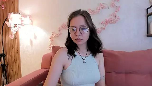Noora_Moore from StripChat is Group