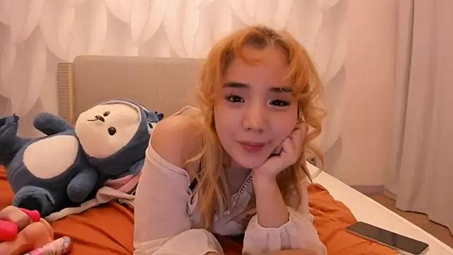 qimiiqo from StripChat