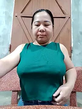 Queen_18200 from StripChat is Freechat