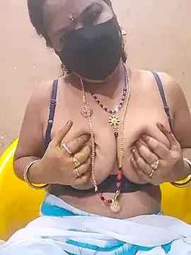Raashi369 from StripChat