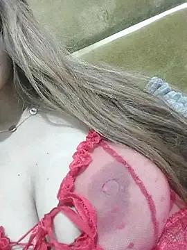 Sara-Arabica from StripChat