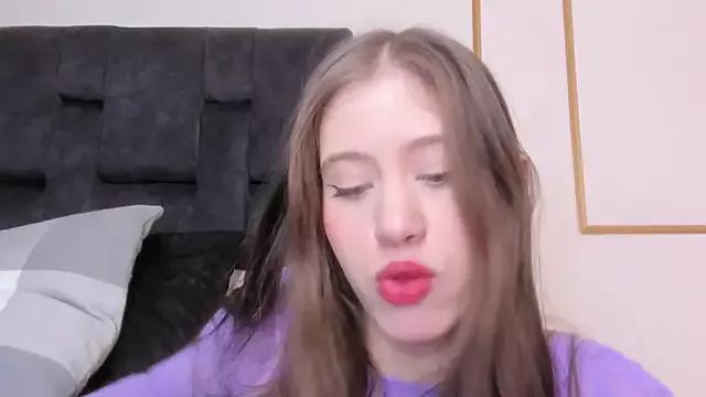 sara__jones_gh from StripChat