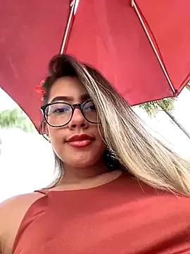 sara_calderon from StripChat