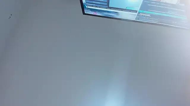 Selena_fox7 from StripChat