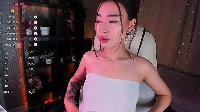 sensualily from StripChat