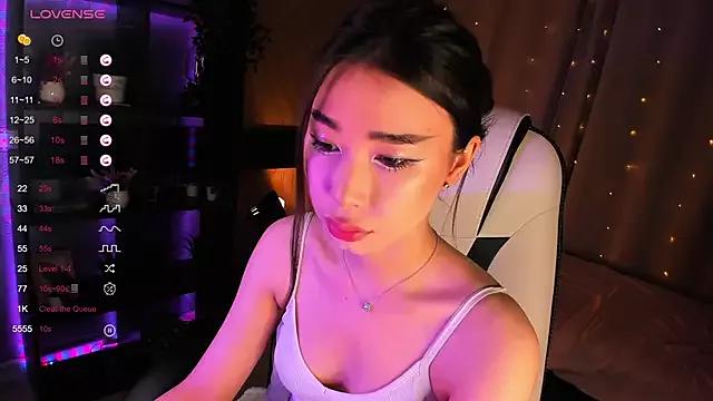 sensualily from StripChat