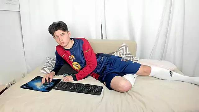 SherlockMax from StripChat is Freechat