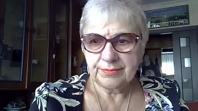 SweetCherry27 from StripChat