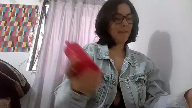 Tiramisu89 from StripChat is Freechat