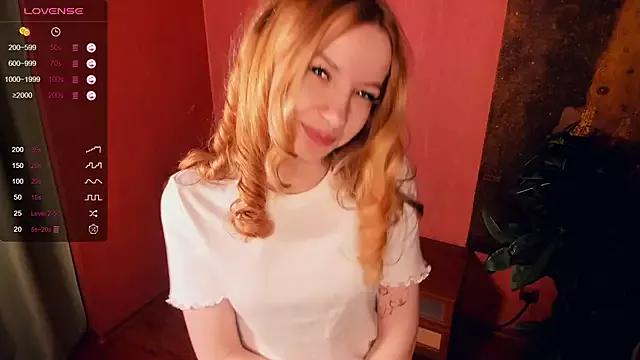 ZanaLayes from StripChat is Freechat